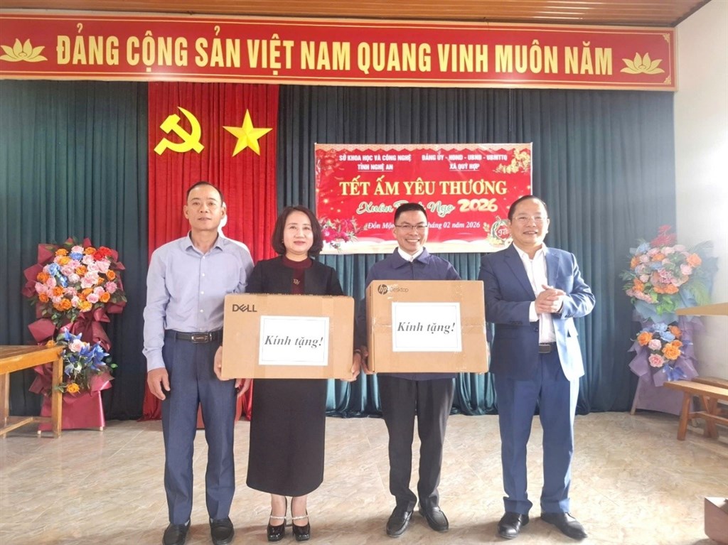 Sở KH&CN trao quà Tết  tại Xã Quỳ Hợp, tháng 2.2026